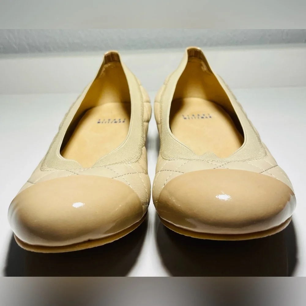 STUART WEITZMAN AUTH $299 Women's Beige Napa Leather Quiltable Flat Shoes Sz 7.5 - Picture 10 of 14